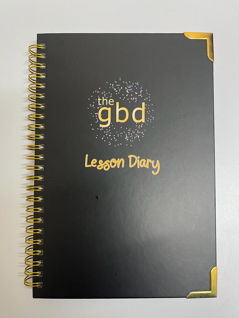 A5 Dance Lesson Diary to suit all styles of dance. Record choreography, lesson feedback, glossary, technique and dance goals throughout the dance season.