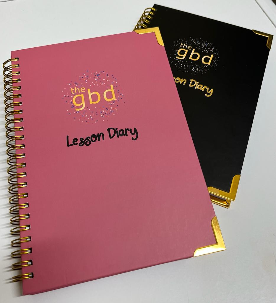 A5 Dance Lesson Diary to suit all styles of dance. Record choreography, lesson feedback, glossary, technique and dance goals throughout the dance season.